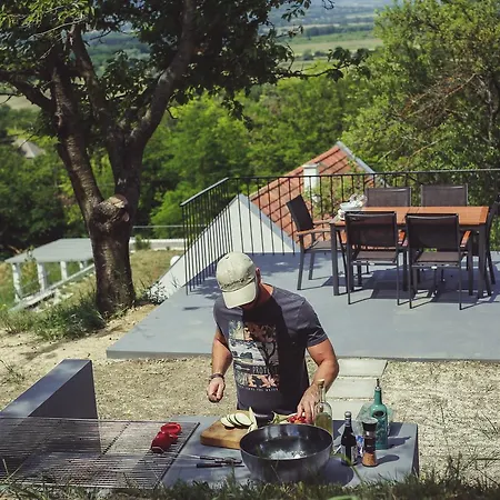 בית נופש Sargarigo Kaptalantoti